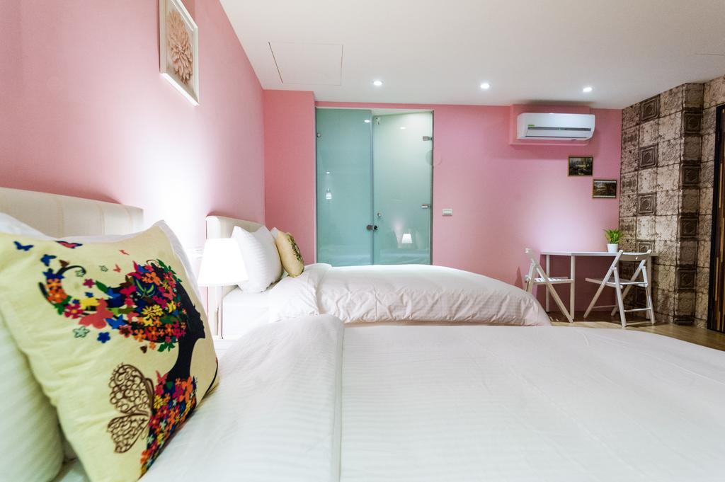 Ace Homestay Luodong Buitenkant foto