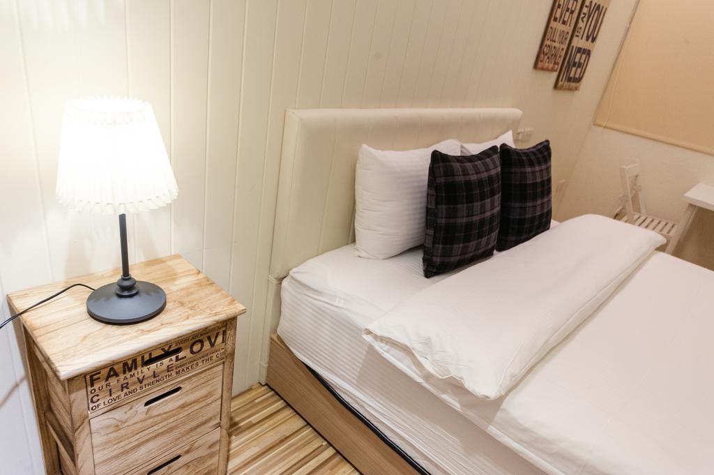 Ace Homestay Luodong Buitenkant foto